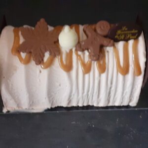 Bûche glacée   pécan ,caramel, brownies