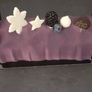 Bûche vanille mûre myrtille