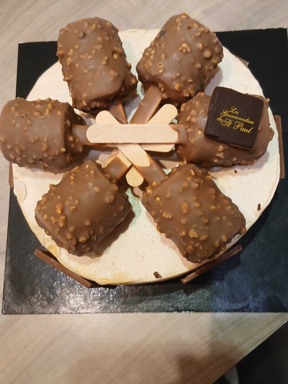 Entremets glacé pécan ,caramel, brownies